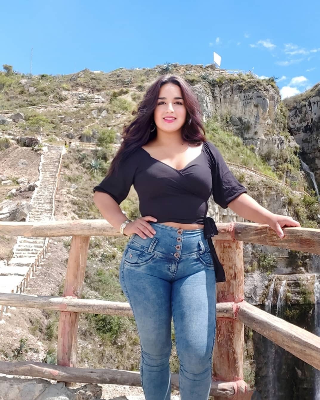 <em>Lucía Melendrez</em>